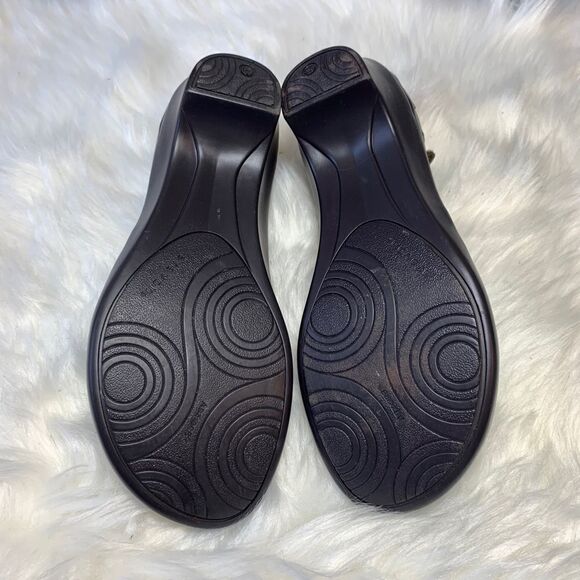 Aravon Mona Stone Slip On Pumps Size 7 Narrow EUC - Picture 7 of 7